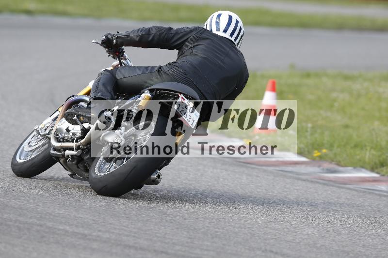 /15 13.05.2025 Max Racing ADR/Gruppe gruen/53